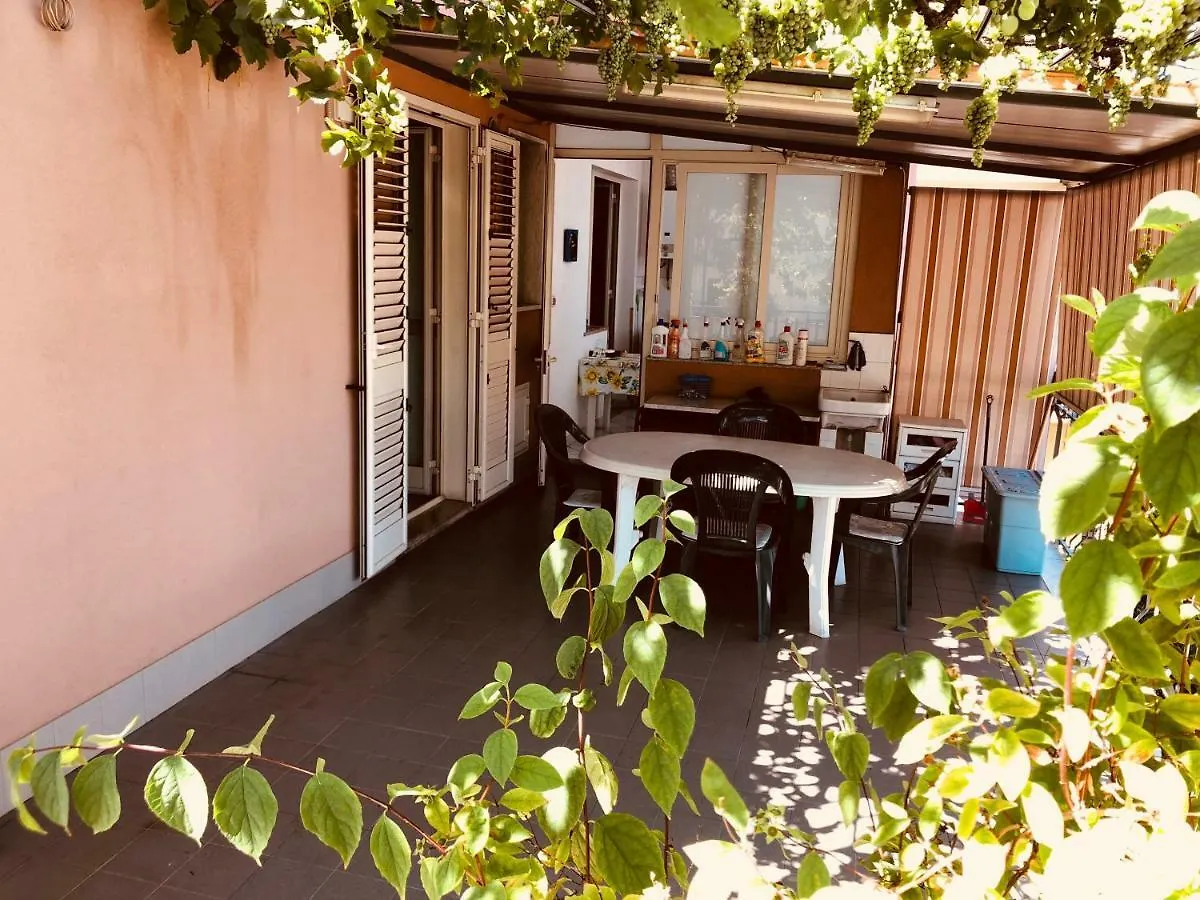 Bed & Breakfast B&B Padre Pio Mascali Italy